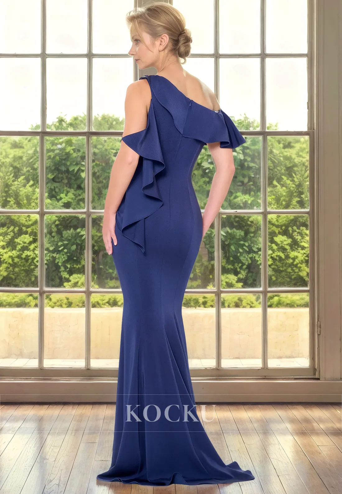 Chic & Modern One Shoulder Sleeveless Mermaid Cocktail Mother of the Bride Dress