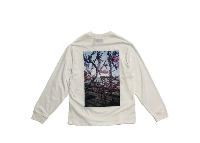 ESSENTIAL  FOG LONG SLEEVE PHOTO SERIES WHITE