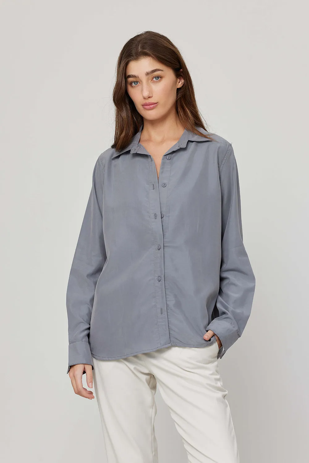 Gray Long Sleeve Buttoned Shirt