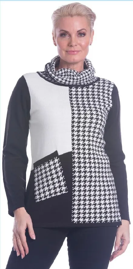 Houndstooth Color-Block Tunic-Length Turtleneck