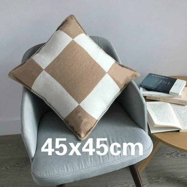 Letter Knitted Blanket Plaid Fleece Cape For Living Room Portable Warm Sofa Bed Cover Luxurious Nap Blanket Bedroom Office