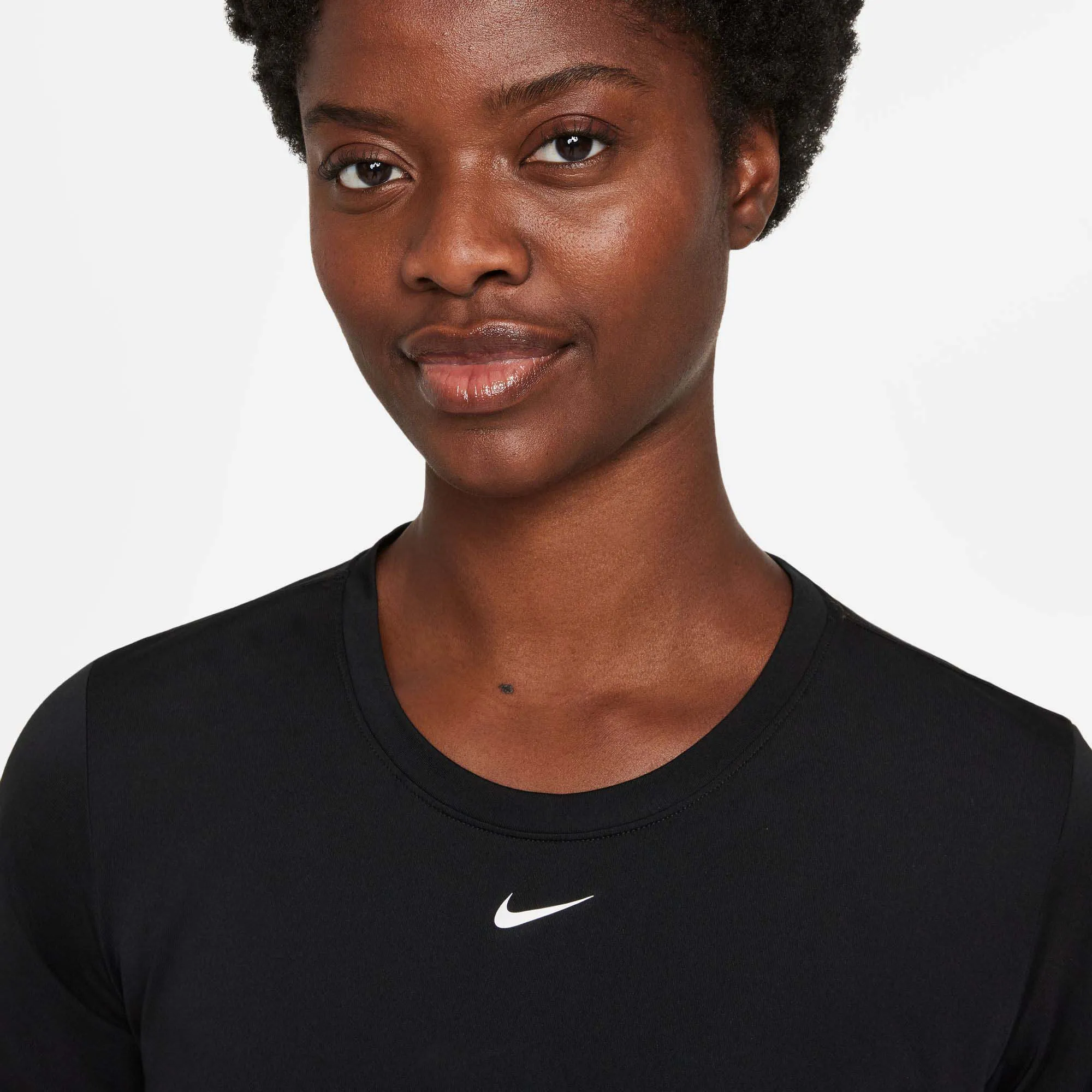 Nike | Women's Dri-FIT ONE Standard Fit Short-Sleeve Top - Black