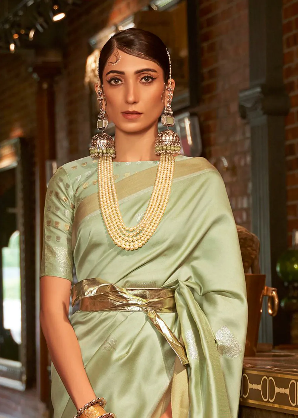 Pista Green Handloom Silk Weaving Contemporary Saree