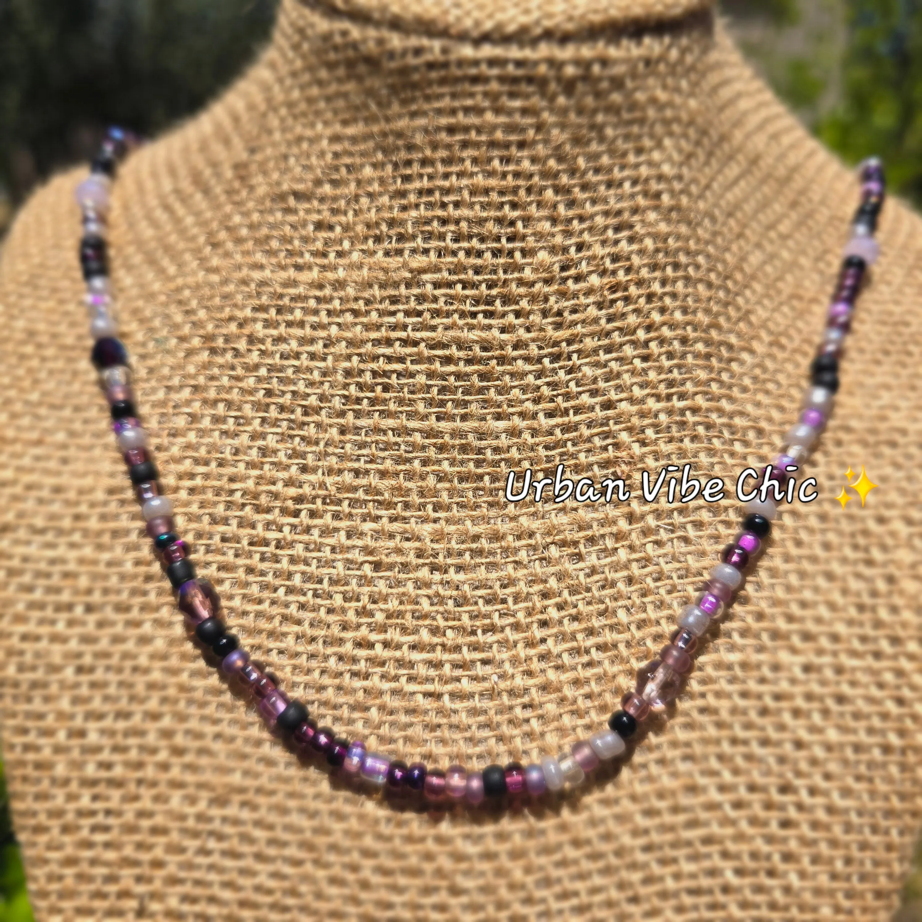 Purple Knight Daisy Beaded Necklace |Flower Bead Bead Necklace | Urban Vibe Chic | Seed Bead Jewelry