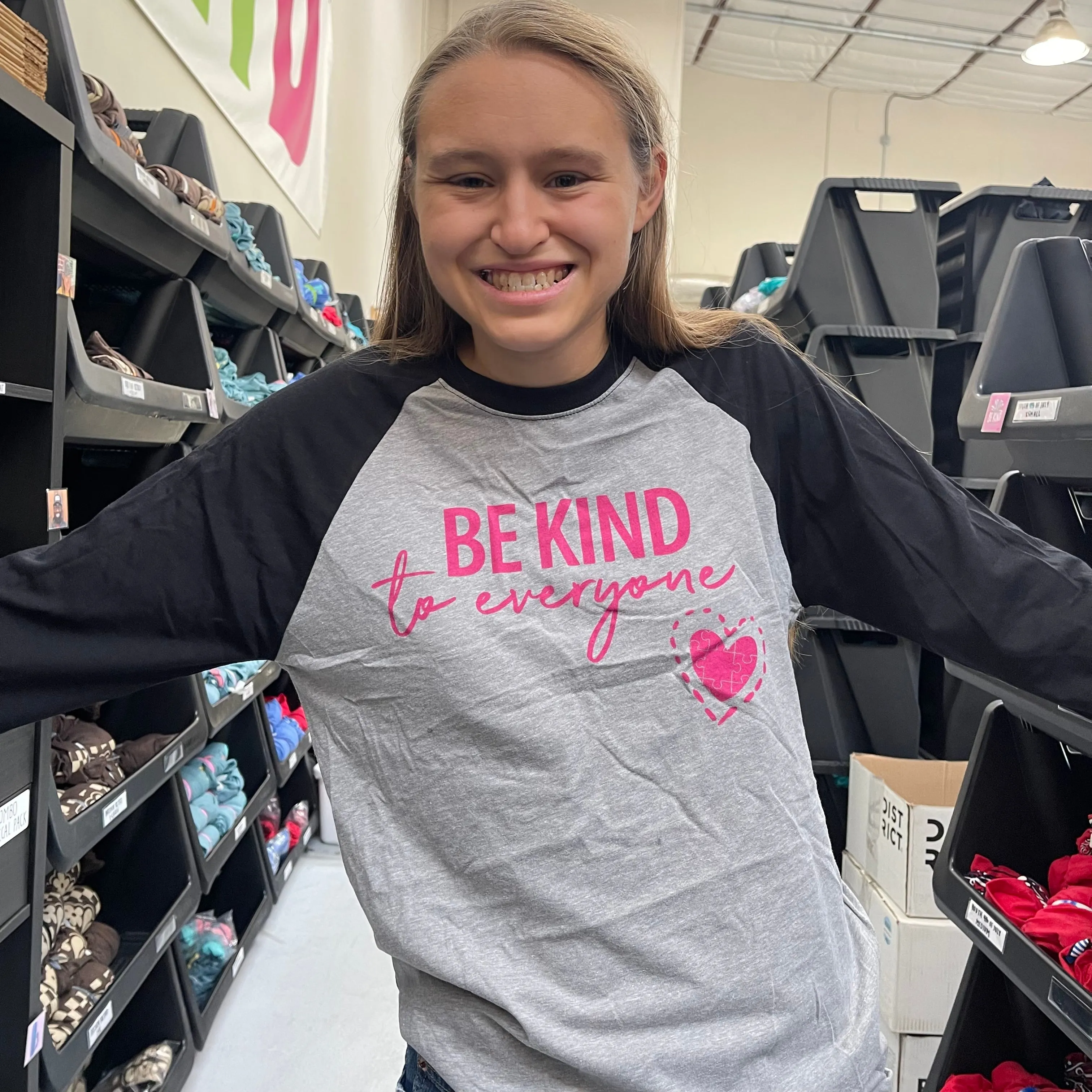 Raglan - Be Kind to Everyone® Original Jordyn