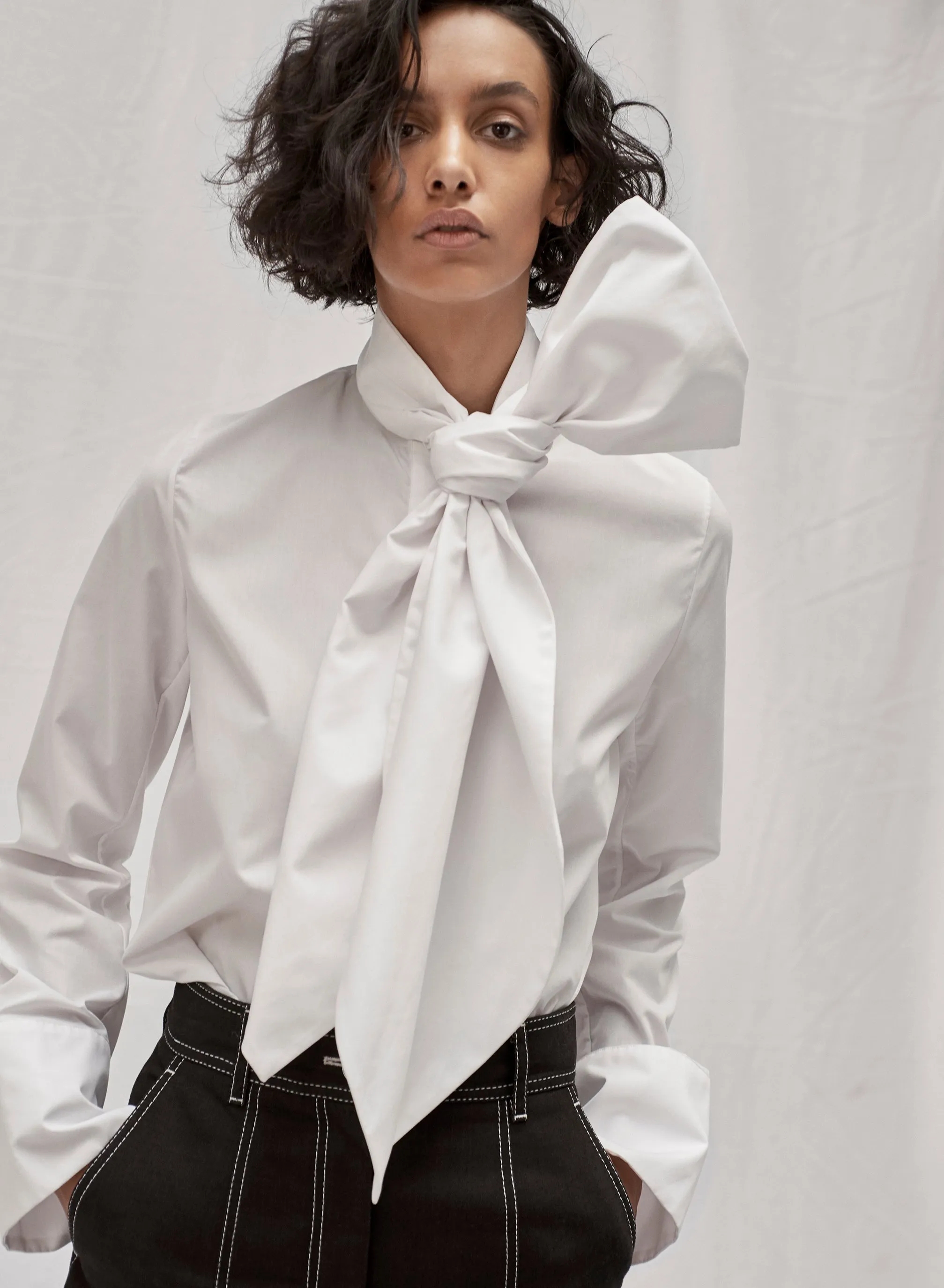 The Original CL Big Bow Shirt in White Poplin