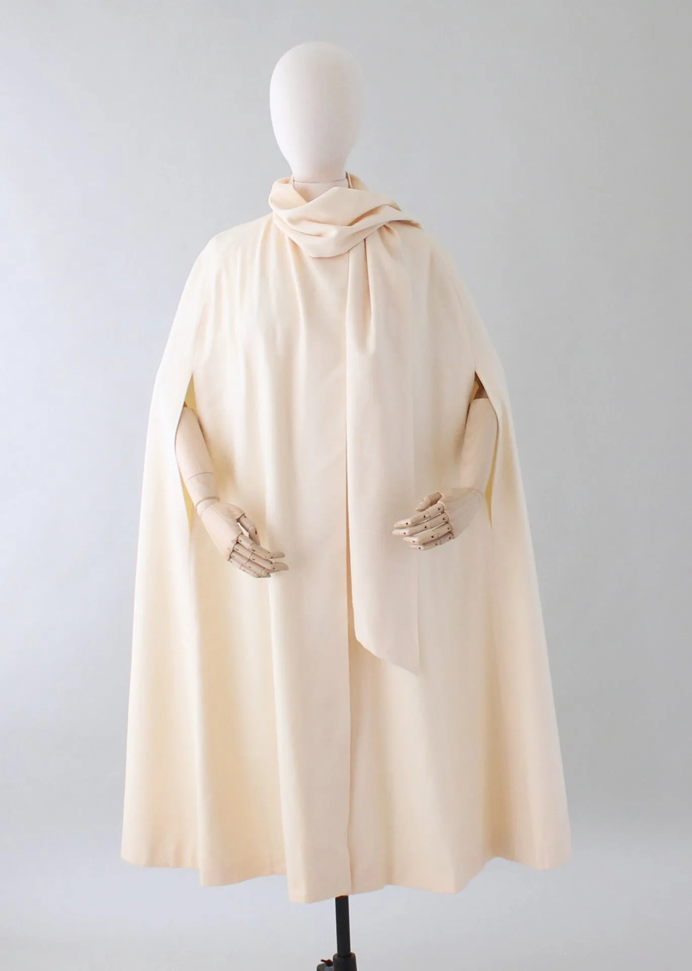 Vintage 1970s Winter White Long Cape