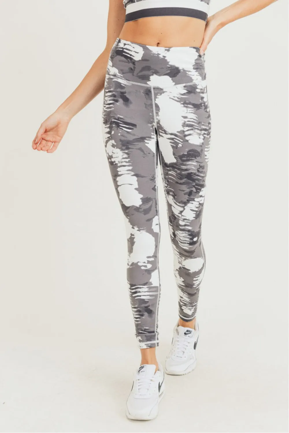 White Clouds Highwaist Leggings - Mono B