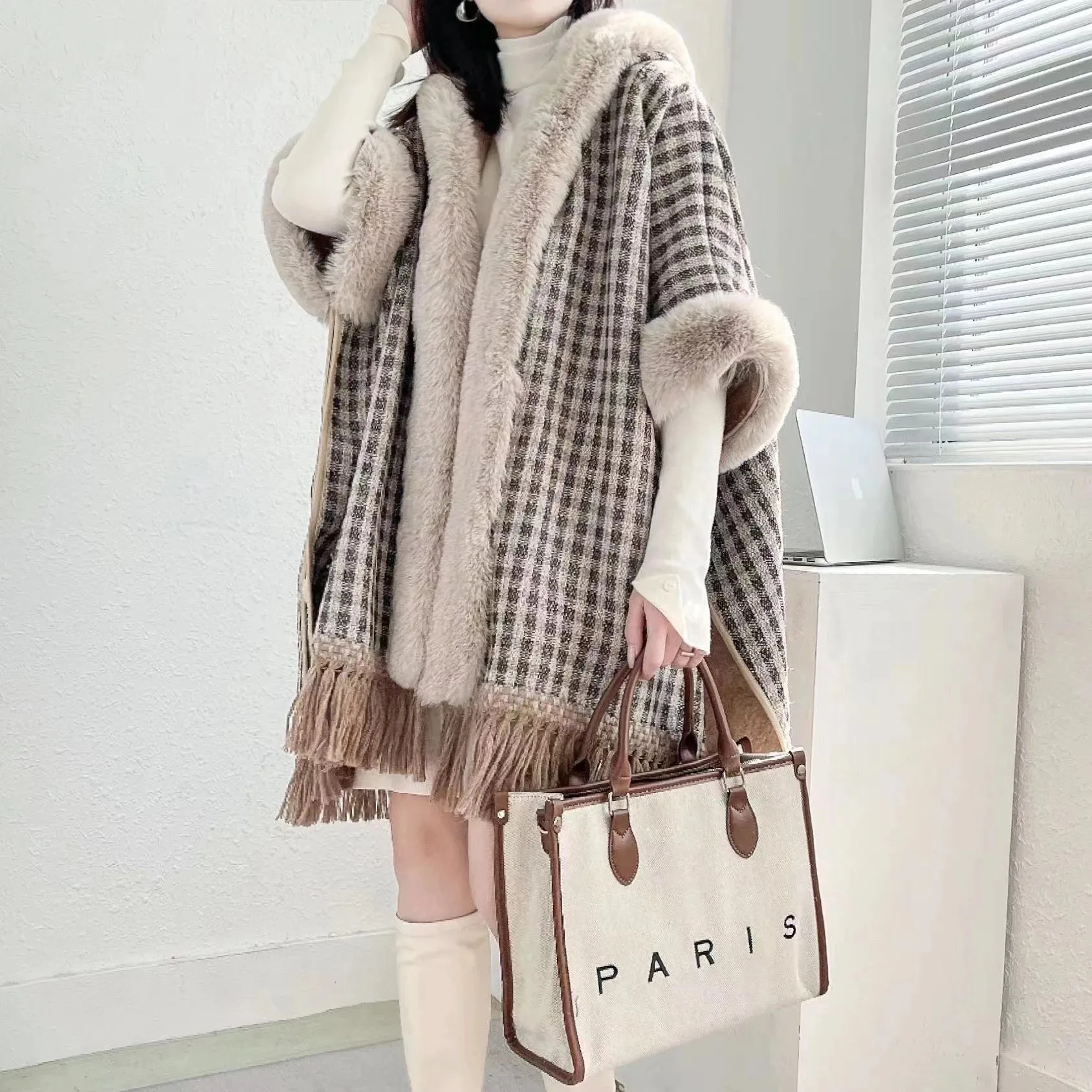 Winter Women Plaid Faux Rabbit Fur Loose Poncho Tassel Cape Cloak