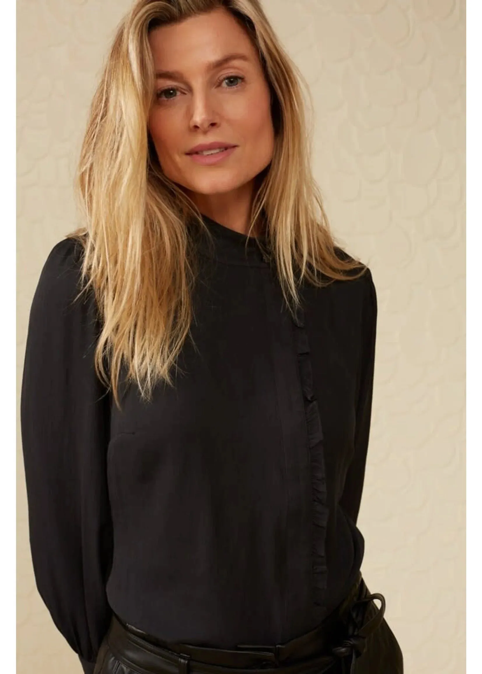 YAYA high neck phantom  blouse w ruffle detail